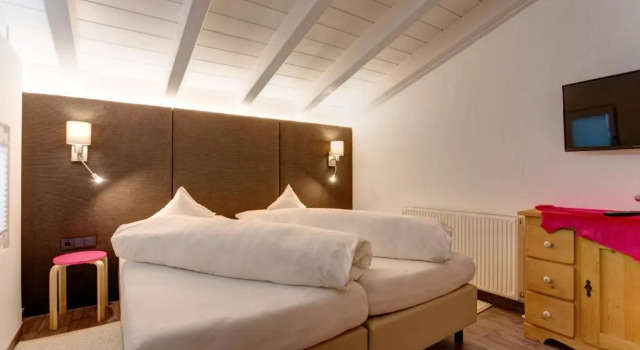 Люкс с 2 комнатами Hotel am Dorfplatz