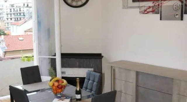 Maison au calme de 2 pièces, Забронировать Апартаменты/квартира Отели Ниццы с парковкой, Парковка