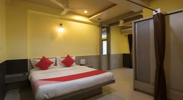 Люкс Standard OYO SLP013 Savan And Sapna Lodging