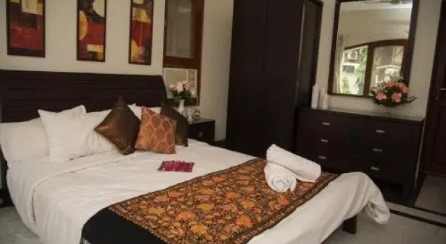 Hermitage Suites Koregaon Park, Забронировать Отель Отели Yeraoda с завтраком, Завтраки