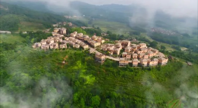 Yuanyang Yuanshe Mulaya Homestay (Terraced Field Scenic Area), Prenota Hotel Yuanyang Yunnan