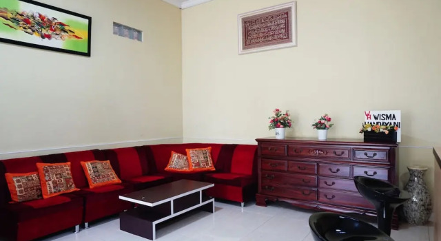 Wisma Handayani Syariah by OYO Rooms