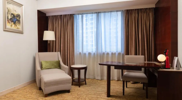 Двухместный номер Deluxe Haili Garden Hotel