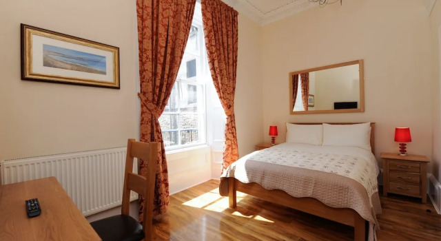 Двухместный люкс Superior Edinburgh City Suites