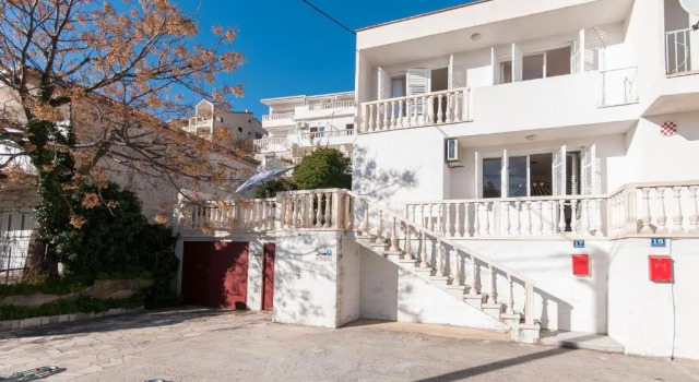 Holiday Home Dalmatino, Rezerwuj Apartament Omiš Split Region