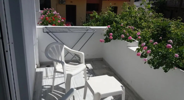 Четырёхместный номер Standard Heracles Hotel