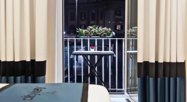 Двухместный номер Deluxe с балконом Citykey Napoli - Bed & Breakfast