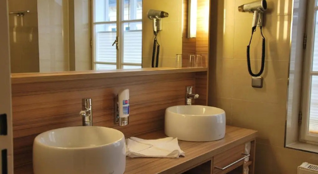 Люкс Отель Leonardo Boutique Hotel Salzburg Gablerbräu