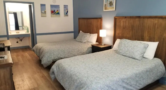 Номер Deluxe Blue Sky Inn- Complimentary Happy Hour Th-Sun, Veteran owned, Full Breakfast, Best green space, 1 mile from Blue Ridge, Fire Pit