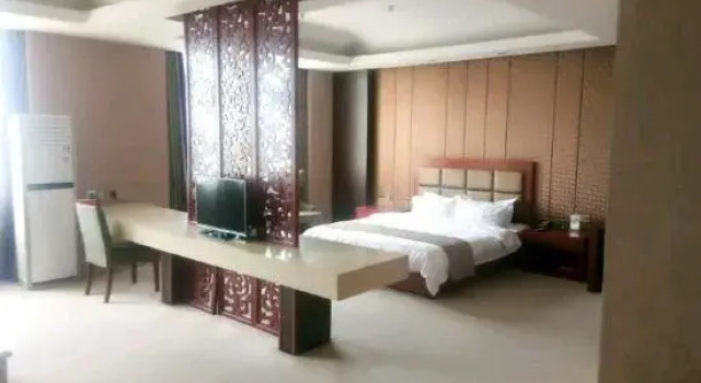 Haiwang Hongya Hot Spring Hotel, Reserva ahora Hotel Hoteles en Jiaozuo con piscina, Piscina