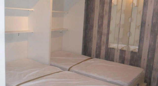 Studio201, Varaa Hotelli Hotellit Brussels pysäköinnillä, Pysäköinti