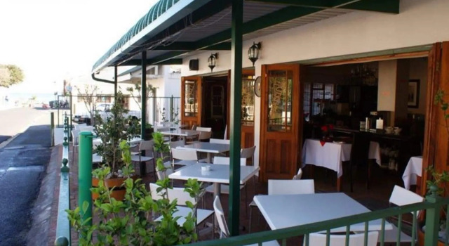 Le Bay Lodge