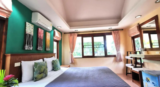 Бунгало с балконом Phalarn Inn Resort