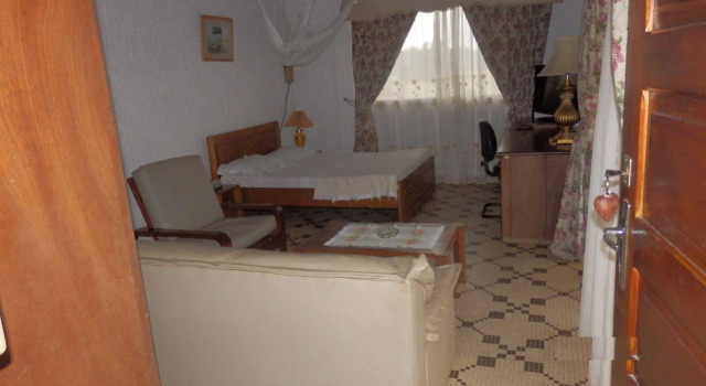 Hotel Laginaque, Book Hotel Hotels in Mfoundi with Parking, Parking