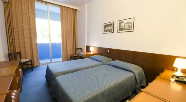 Двухместный номер Economy с балконом Grand Hotel Helios