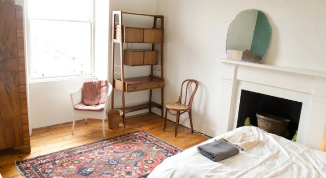 Central 3 Bedroom Flat, Забронировать Отель Отели Эдинбурга 3 звезды, рядом с Church of St Andrew &amp; St George, 3*