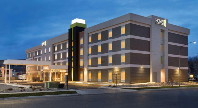 Кровать в общем номере Home2 Suites by Hilton Billings