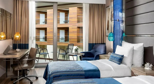 Номер Premium Crowne Plaza Florya Istanbul by IHG