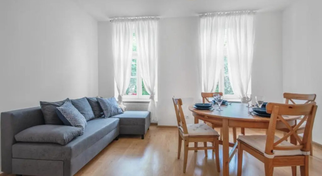 CITYSTAY Plac Walowy Gdansk, Varaa Hotelli Hotellit Pommeri pysäköinnillä, Pysäköinti