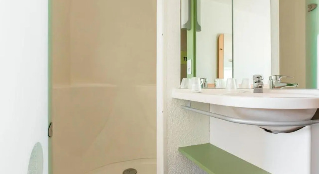 Трёхместный номер Standard ibis budget Caen Porte de Bretagne