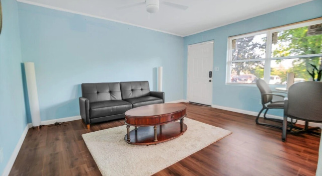 Newly Renovated Luxury Apartment Near Coffee Shops & More! 2 Bedroom Apts by Redawning, 예약 아파트 메이컨 조지아