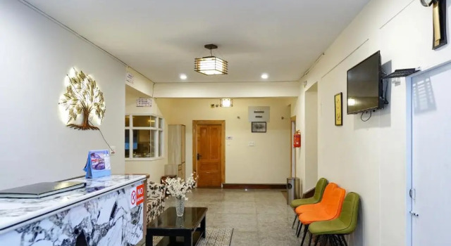 Трёхместный номер Deluxe Click Sunburry Hotel Srinagar