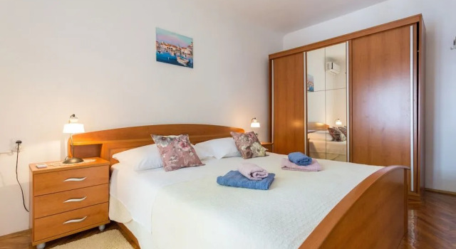 Sea View Apartments - Perovic