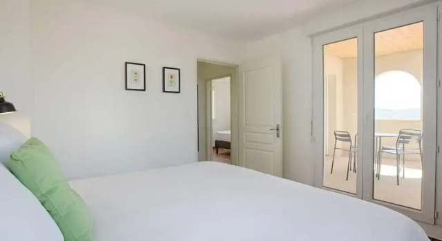Вилла Deluxe Lovely villa in Joyeuse with private swimming pool