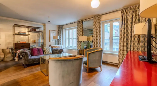 Beautiful Three Bedroom House in West London