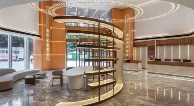 Starway Hotel (Dazhou Luofu Plaza)