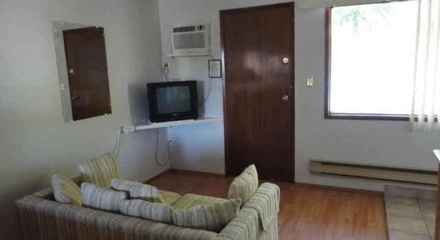 Bella Villa Motel & Resort