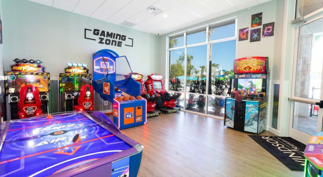 Вилла 10br Villa w/ Star Wars Theater & Game Room