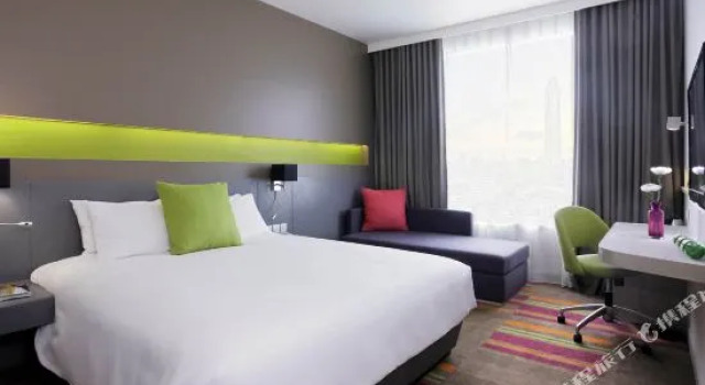 Номер Superior Mercure Bangkok Siam