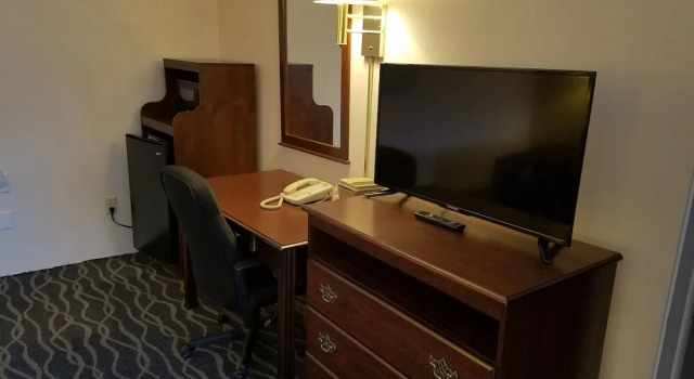 Двухместный номер Standard Budget Host Inn