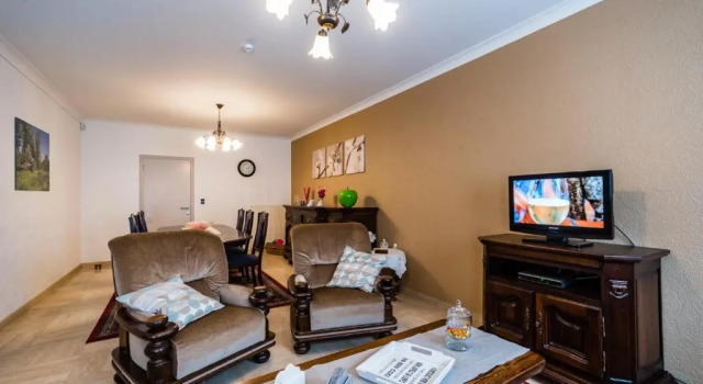 Vakantiewoning Buitenrijk, Rezerwuj Hotel Hotele w Bruksela z parkingiem, Parking