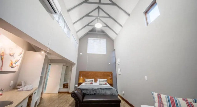 Clássico quarto Crisp Guest Rooms