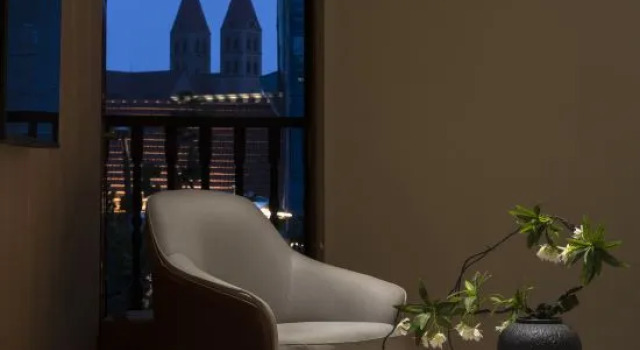 Капсула Qingting · Lyric Courtyard Hotel (Zhongshan Road Metro Station, Zhanqiao, Qingdao)