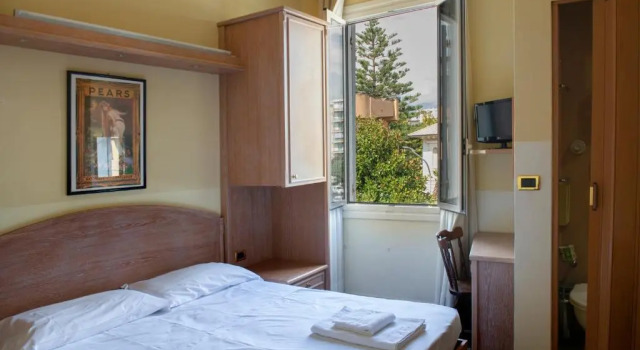 Двухместный номер Economy Albium Hotel