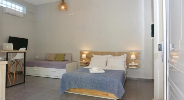 Polychrono Suite 2, Book Hotel Polykhrono 