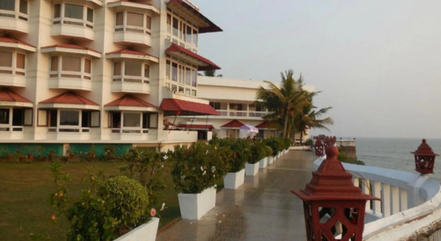 Номер Deluxe Mascot Beach Resort