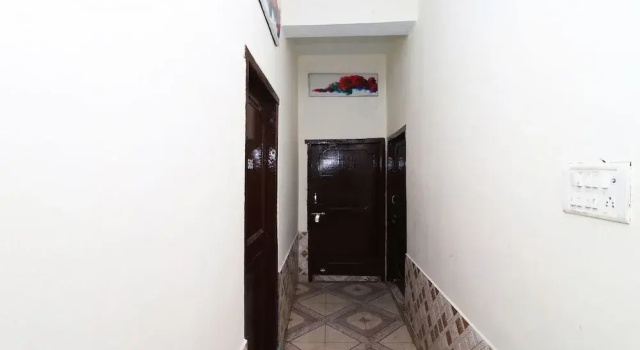 Silver Homes by OYO Rooms