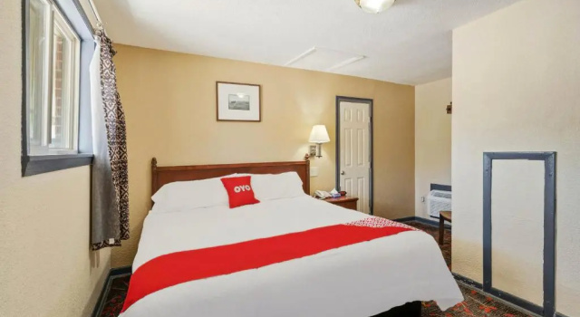 Четырёхместный номер Standard OYO Hotel Luling TX Downtown I-10/US-90