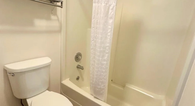 Шестиместный номер Standard FairBridge Inn & Suites Moscow - Pullman