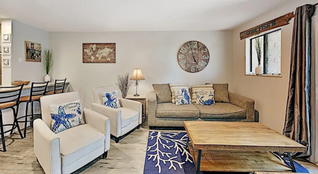 New Listing! Beachfront Hideway W/ 3 Pools! 2 Bedroom Condo
