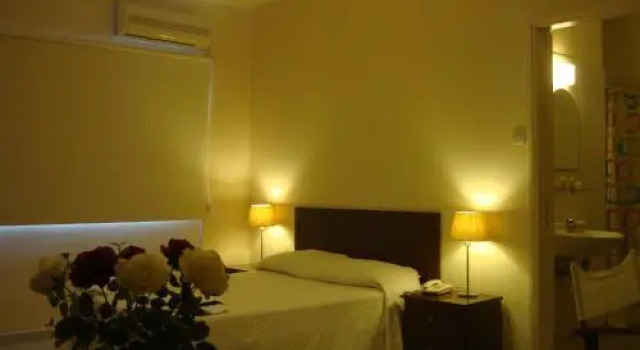 Aparthotel 4 Stars Limassol, Boek Hotel Limasol Limassol