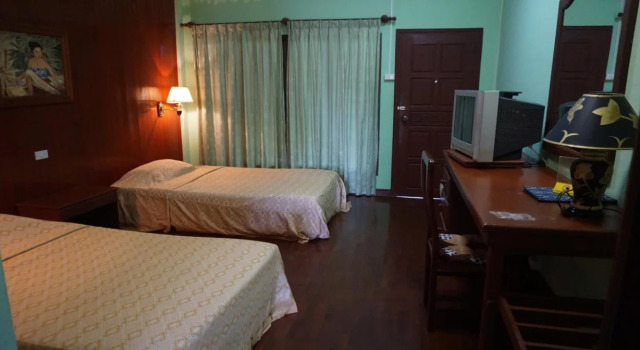 Vansana NamNgum Hotel, Buchen Sie Hotel Ban Keun 