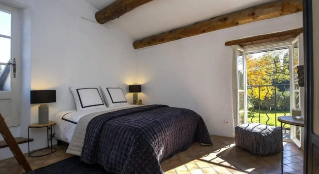 Mas Saint Georges De L'Oratoire, Rezerwuj Hotel Châteaurenard Carros