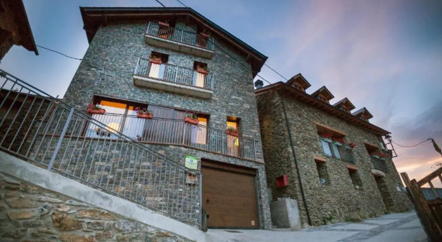 Abadía de Montenartró Apartamentos, Varaa Huoneisto Llavorsi SkiPallars - Port Aine