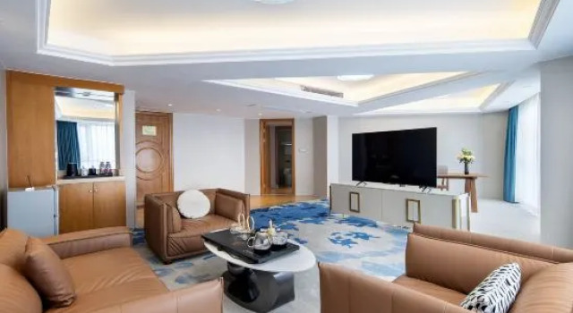 Люкс Luxury Vienna International Hotel Luogang Wanda Plaza