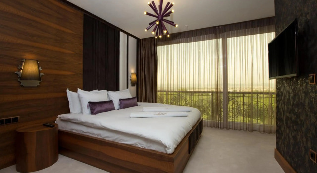 Golden Pars Hotel
